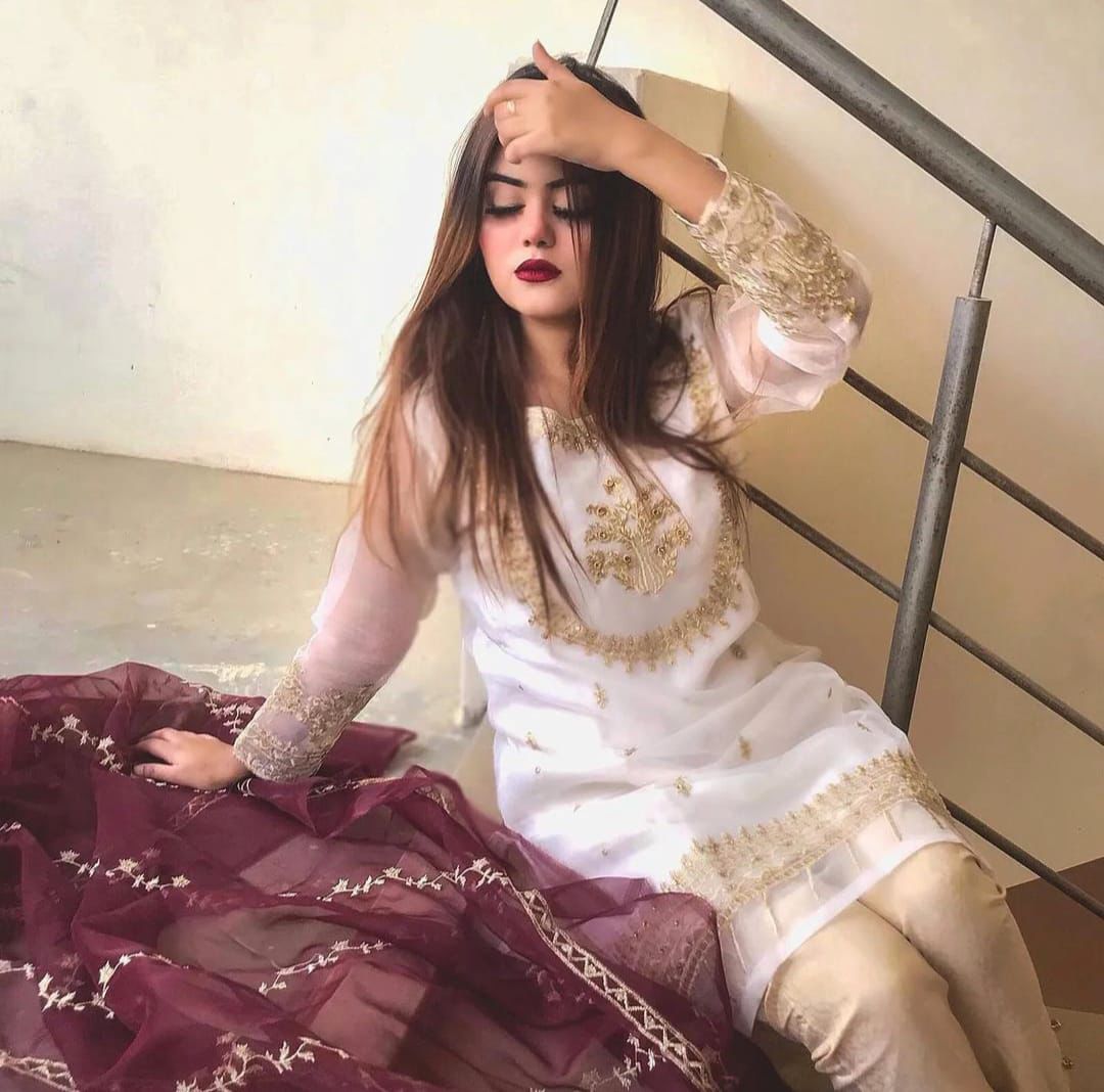 3-Piece Embroidered Organza Outfit with Handwork – Medium Size